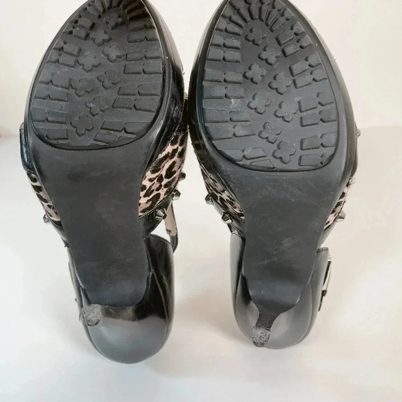 MICHAEL KORS | PEEP TOE LEOPARD PRINTED STUDDED  HEELS - Picture 12 of 15
